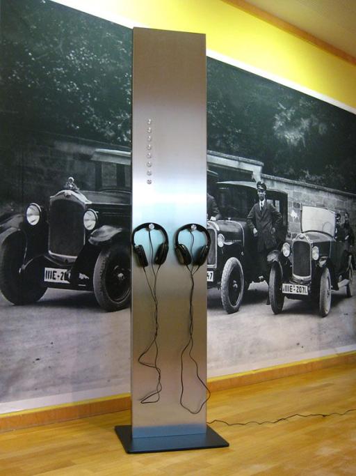 Stele in car dealership